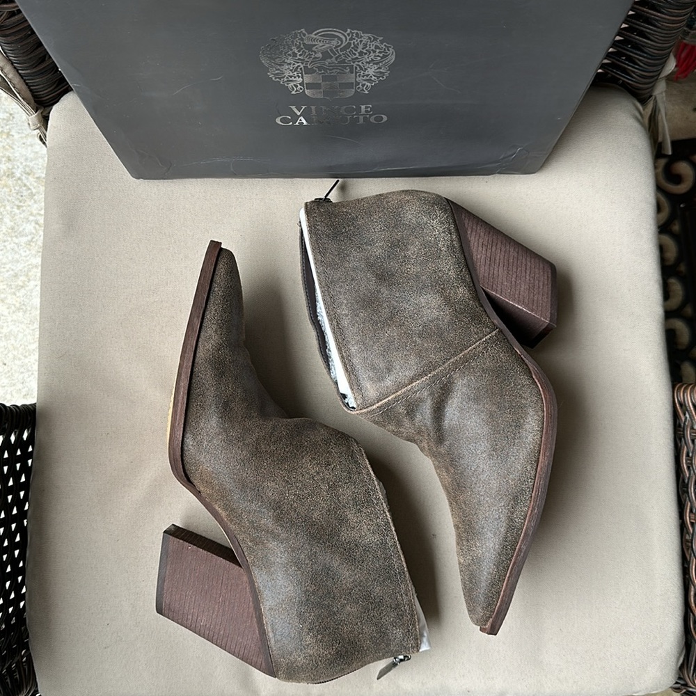 Vince Camuto Grishell Bootie Tobacco 12 - Picture 13 of 17